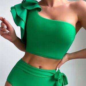 Elegant Green One-Shoulder Bikini